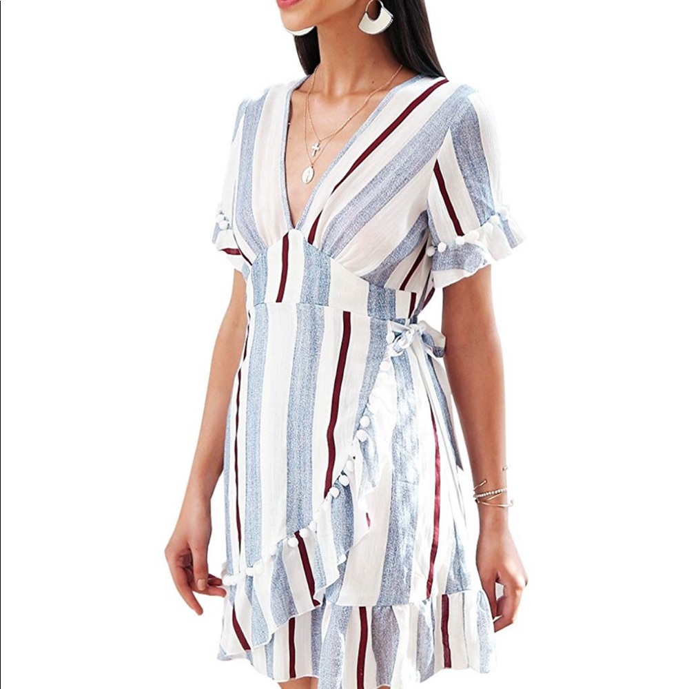 Linen and cotton mini dress.